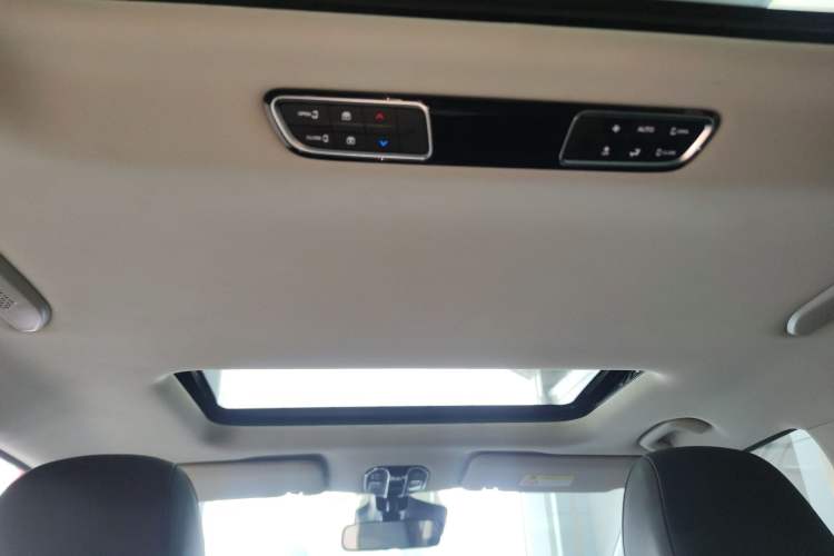 Used GAC Trumpchi M8 2024 Master Series 400T Prestige Edition
