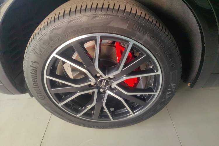 Used Audi Q5L 2025 quattro 45th Anniversary Edition 45 TFSI Luxury Dynamic Model