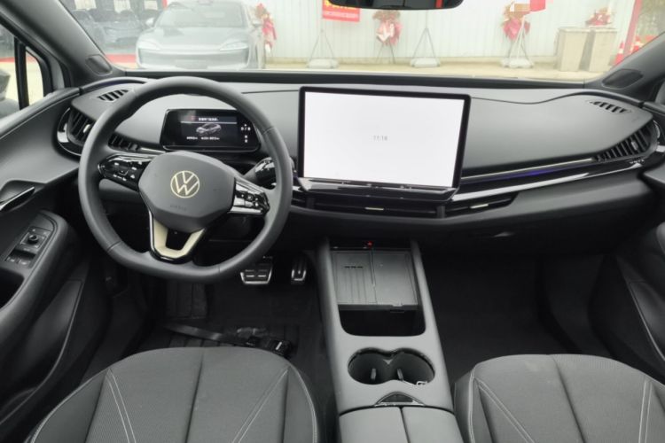 Used Volkswagen ID.UNYX 2024 Pro Long-Range Version Center Console