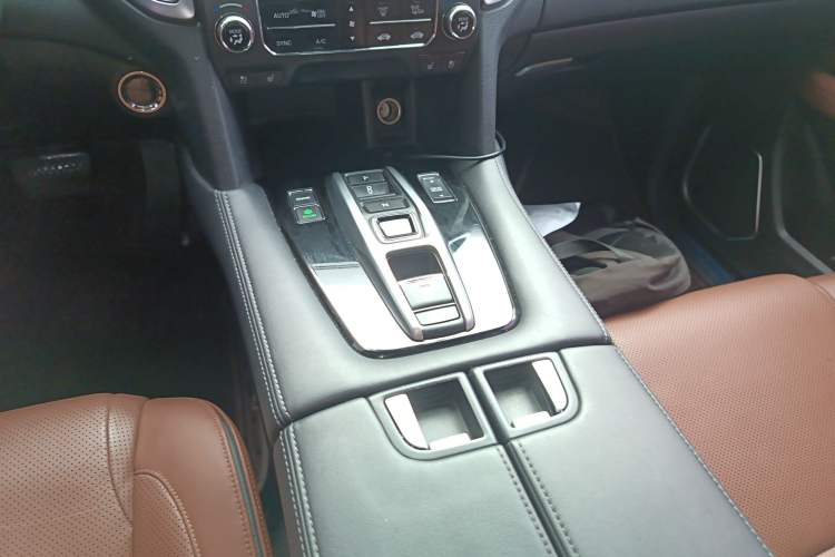 Used Honda UR-V 2017 370TURBO Four-Wheel Drive Prestige Edition China V