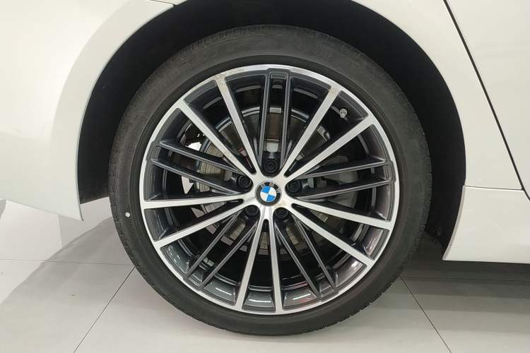 Used BMW 5 Series 2020 530Li Leading Model M Sport Package
