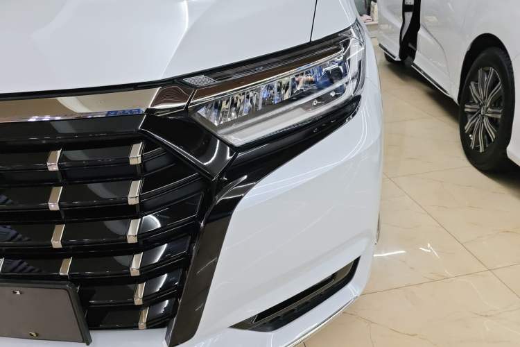 Used Honda Elysion 2024 2.0L eHEV Luxury Edition