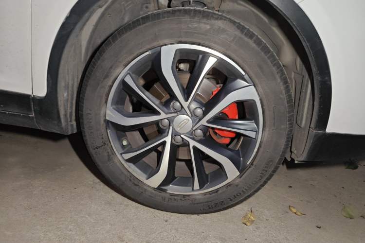 Used Geely Auto Emgrand GS 2019 1.4T CVT Active Right Front Wheel Hub