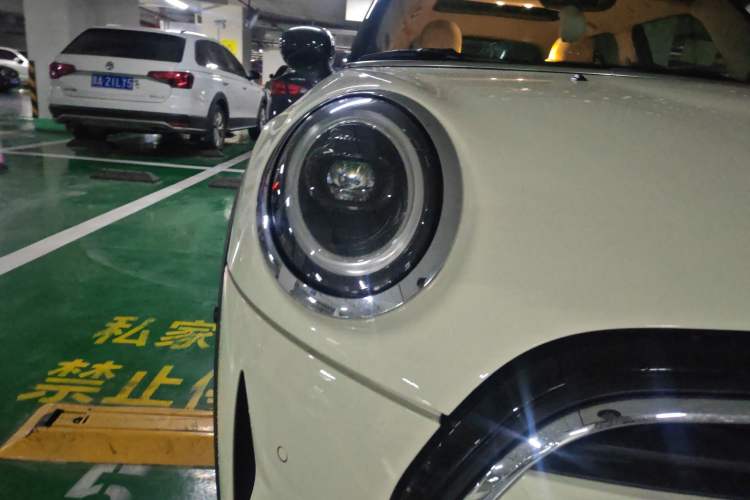 Used MINI MINI 2022 1.5T COOPER Artist Five-Door Edition