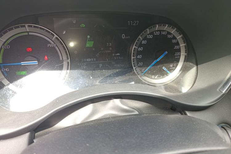 Used Toyota Crown Kluger 2021 2.5L HEV Four-Wheel Drive Luxury Edition Odometer Close Up