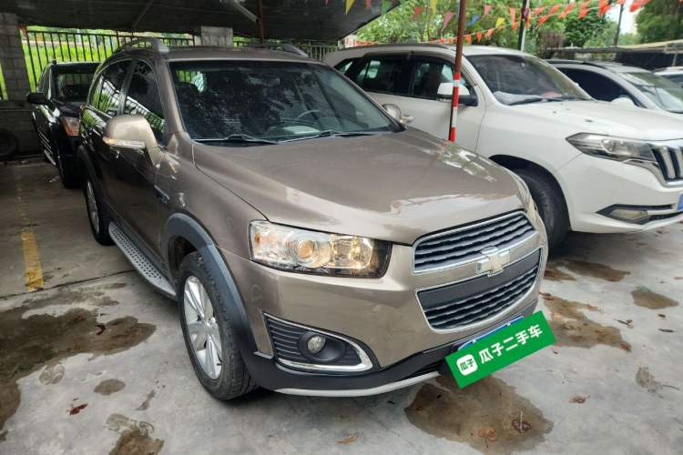 Used Chevrolet Captiva 2017 2.4L 4x4 Flagship Edition 7-Seater
