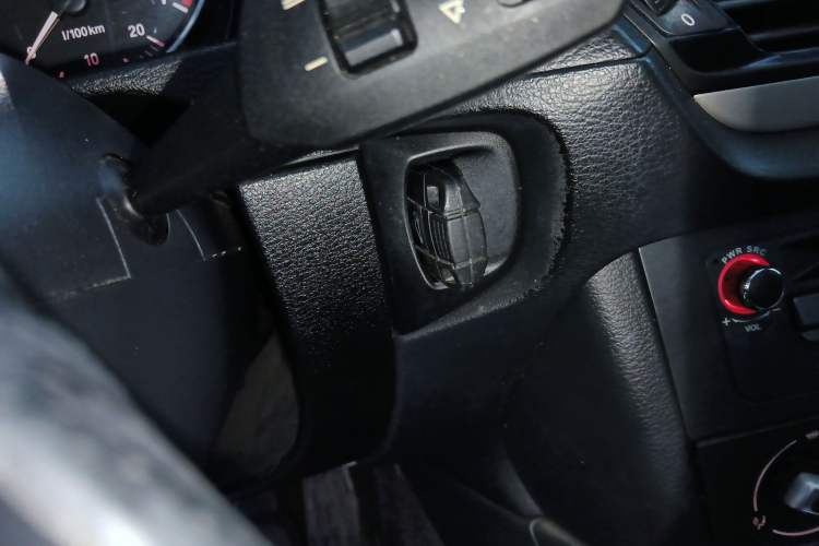 Used BMW X1 2013 sDrive18i Fashion Model
