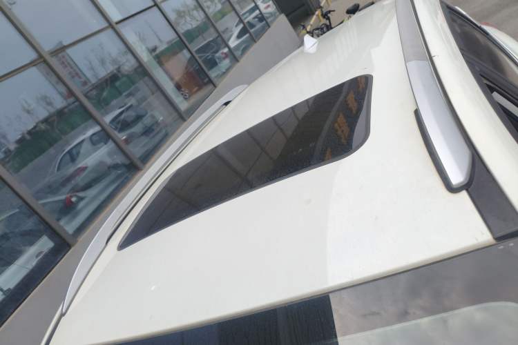 Used GAC Trumpchi GS3 2017 150N Manual Elite Edition Roof