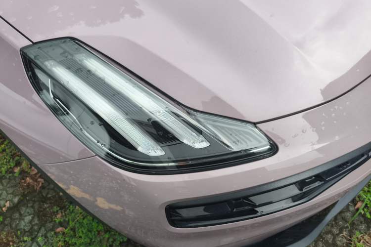 Used Lynk & Co 06 EM-P 2023 1.5T Remix PHEV Shero