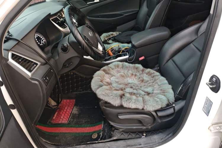 Used Hyundai Tucson 2015 1.6T Dual-Clutch Two-Wheel-Drive Smart Model Left Front Seat