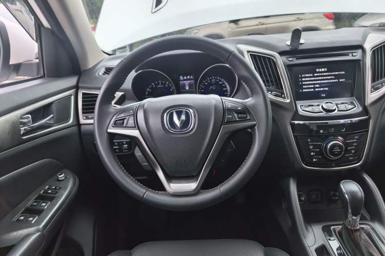 Used CHANGAN CS75 2015 1.8T Automatic All-Wheel Drive Elite Version China IV Standard
