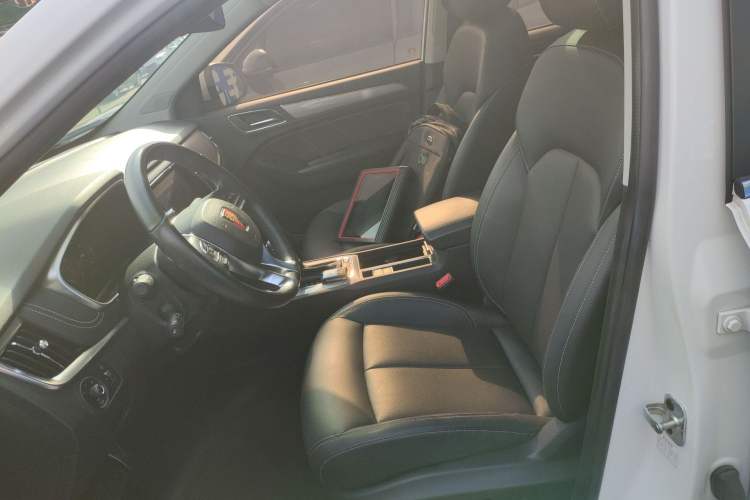 Used Roewe RX5 2018 20T Two-Wheel Drive Automatic Internet Smart Edition