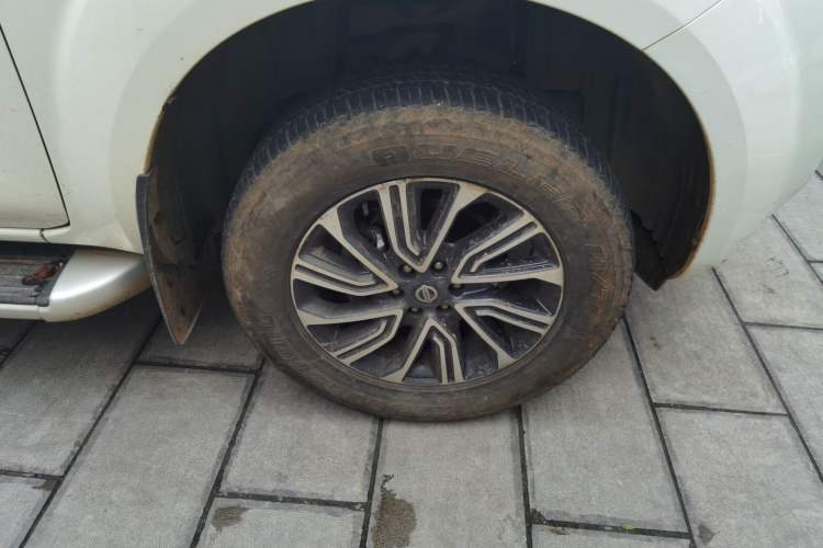 Used Nissan Terra 2020 2.5L XL Upper Automatic Two-Wheel Drive Luxury Edition
