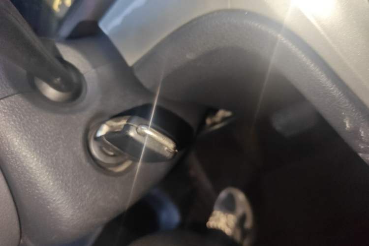 Used Volkswagen Lavida 2013 Revised Classic 1.6L Automatic Fashion Edition Vehicle Key