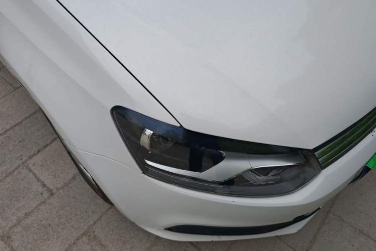 Used Volkswagen Polo 2016 1.4L Manual Fashion Model