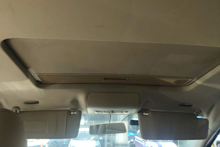 Used Volkswagen Touran 2011 1.4T DSG Zhiya Edition 5 Seats
