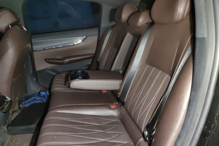 Used CHANGAN NEVO A07 2025 Blue Whale Pure Electric 625 Flagship Model Left Rear Seat