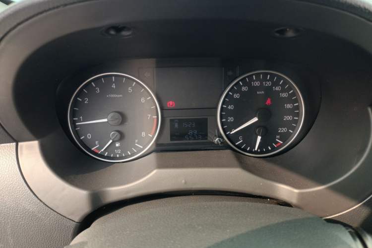 Used JAC Refine M3 2025 1.8L Manual Classic Edition 5 Seats
