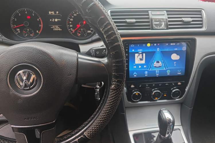 Used Volkswagen Passat 2013 1.8TSI DSG Prestige Edition Audio And AC Panel