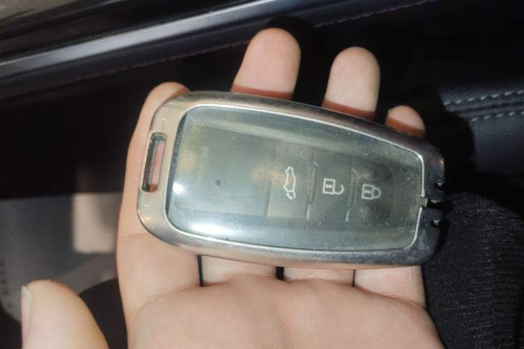 Used Toyota Crown Kluger 2023 2.5L HEV Four-Wheel Drive Flagship Edition Vehicle Key