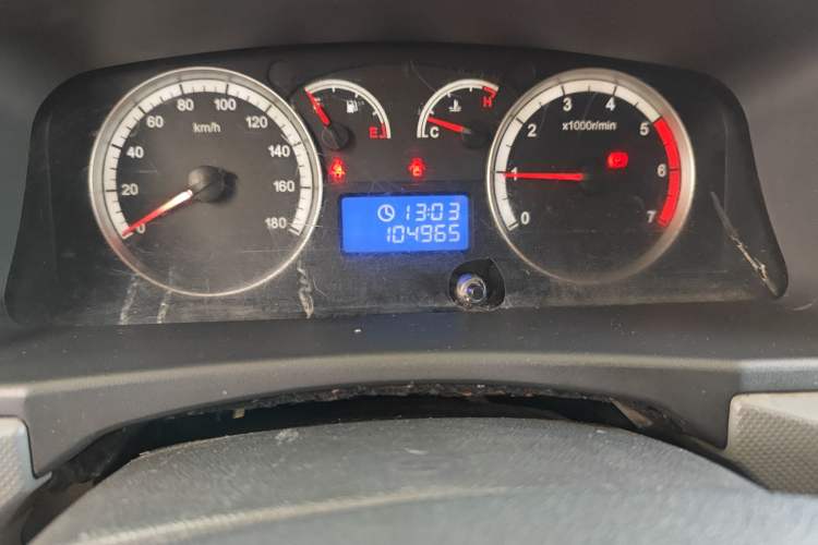 Used Foton Scenic G7 2016 2.0L Commercial Edition Long Wheelbase High-Roof 4Q20M Odometer Close Up