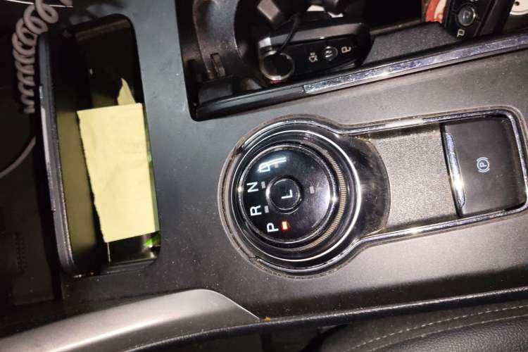 Used Ford Mondeo New Energy 2018 2.0 PHEV Smart-Controlled Fashion Edition China V Standard Gear Lever