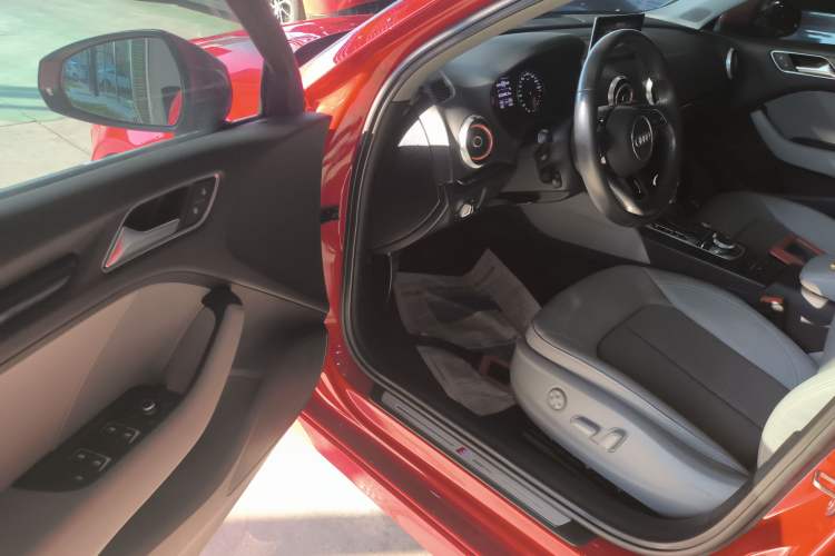 Used Audi A3 2020 Limousine 35 TFSI Fashion Edition China VI Emission Standard
