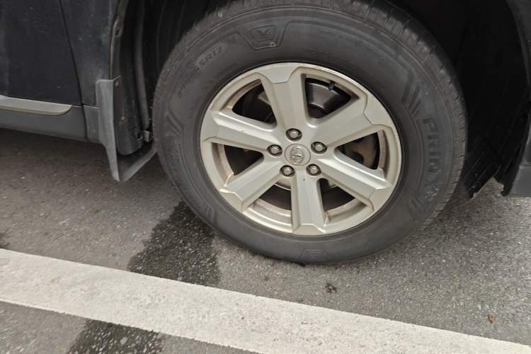 Used Toyota Highlander 2012 2.7L Two-Wheel Drive 7-Seater Elite Edition
