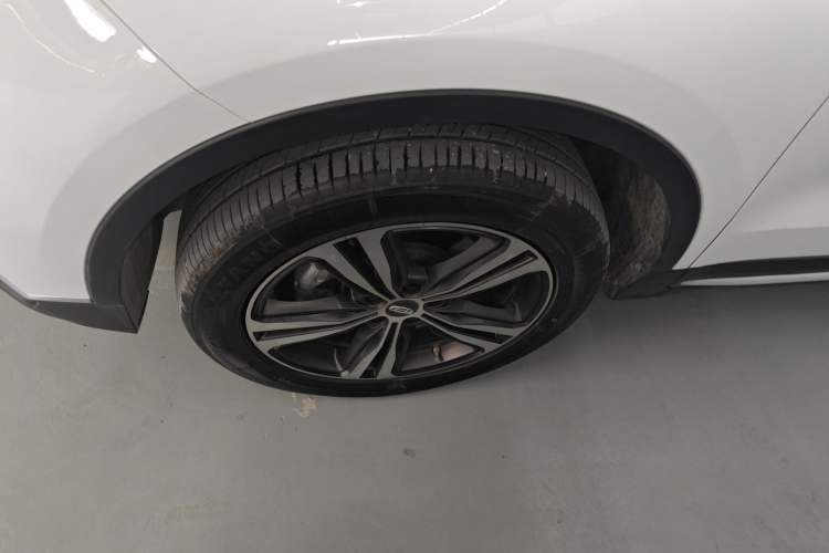 Used Geely Auto Emgrand X7 Sport 2022 1.8TD DCT Zhiya Trim Exterior 4