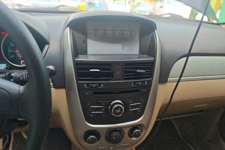 Used Buick Excelle 2013 1.5L Automatic Classic Model
