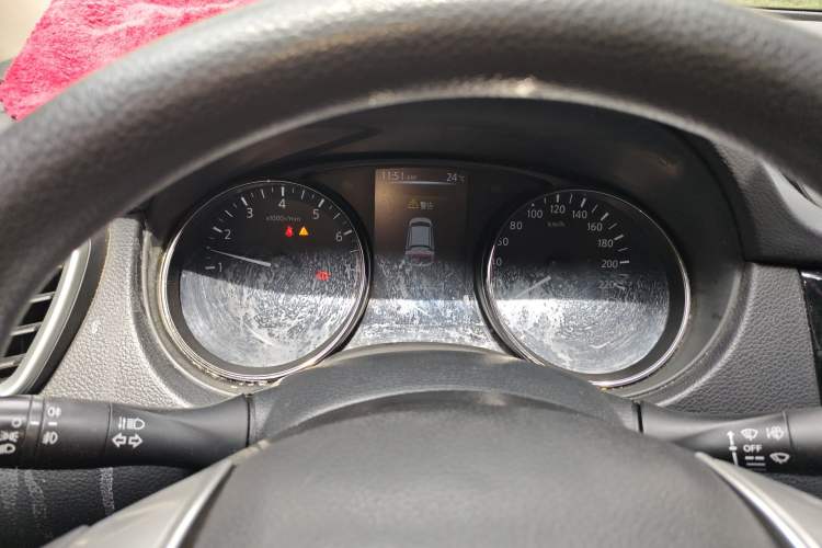 Used Nissan Qashqai 2016 2.0L CVT Elite Edition Instrument Cluster