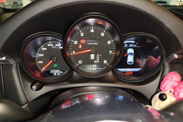 Used Porsche Macan 2021 Macan 2.0T