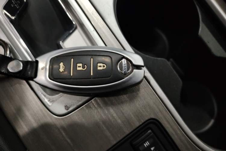 Used Nissan Murano 2021 2.5L XL Two-Wheel Drive Smart Connect Luxury Edition