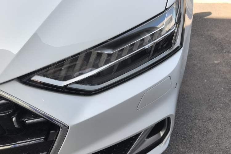 Used Audi A7L 2022 45 TFSI S-line Dream-Chasing Youth Edition Left Front Headlight