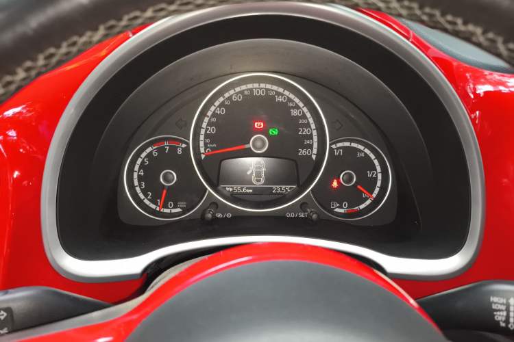 Used Volkswagen Beetle 2013 1.2TSI Fashion Edition Instrument Cluster