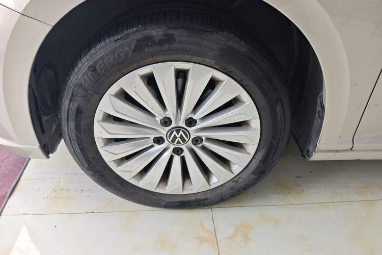 Used Volkswagen Lavida 2021 280TSI DSG Comfort Edition Left Front Wheel Hub