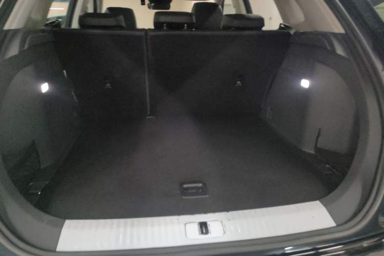 Used Hongqi HS5 2019 2.0T Smart Connect Flagship Edition Trunk