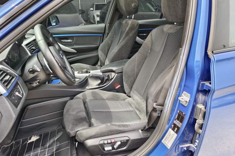 Used BMW 3 Series 2018 320i M Sport Package
