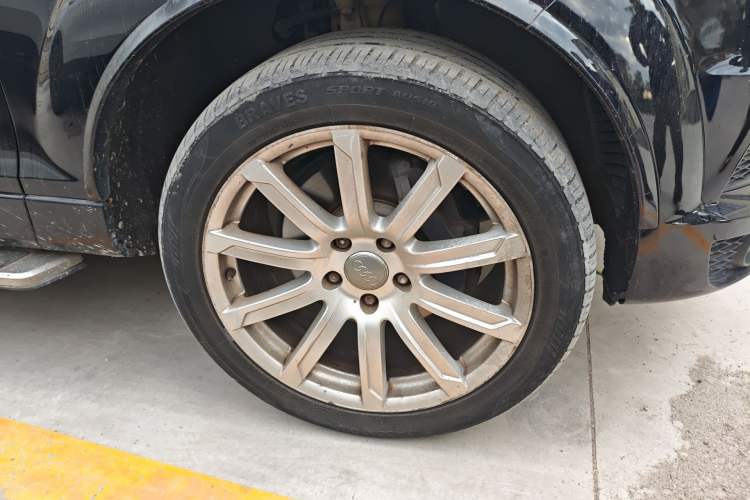 Used Audi Q7 2012 3.0 TFSI Comfort Model (200kW) Right Front Wheel Hub