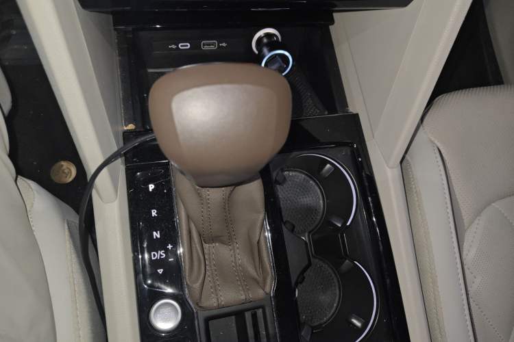 Used Volkswagen Viloran 2020 380TSI Prestige Edition