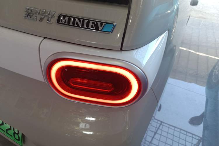 Used Wuling Hongguang MINIEV 2024 3rd Generation 215km Youth Edition