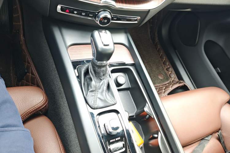 Used Volvo XC60 2021 T5 4x4 Smart Luxury Edition
