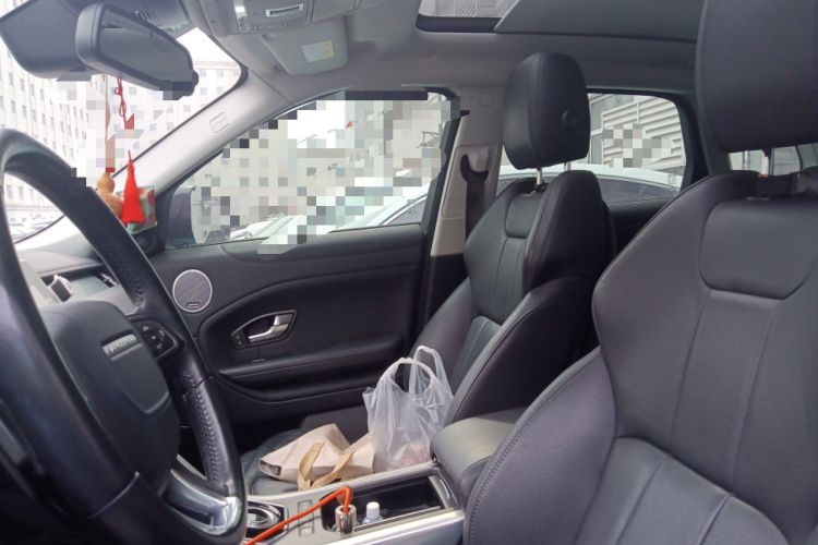 Used Land Rover Range Evoque 2018 240 PS SE Smart Brilliance Edition Left Front Seat