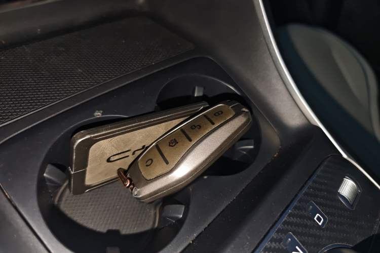 Used BYD Destroyer 05 2024 HONOR Edition DM-i 55KM Luxury Model Vehicle Key