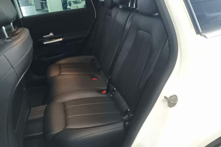 Used Mercedes-Benz B-Class 2021 B 200 Fashion Model Left Rear Seat