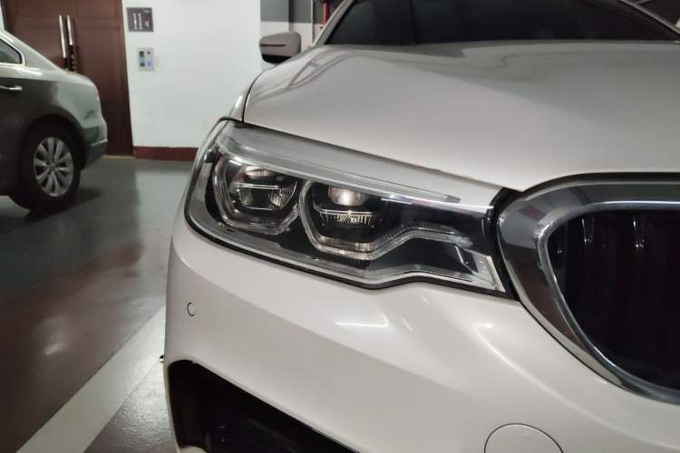 Used BMW 5 Series 2020 530Li Luxury Edition M Sport Package
