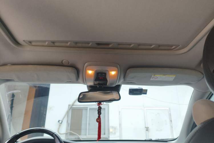 Used Volvo S60 2014 S60L 2.0T Zhiyuan Edition
