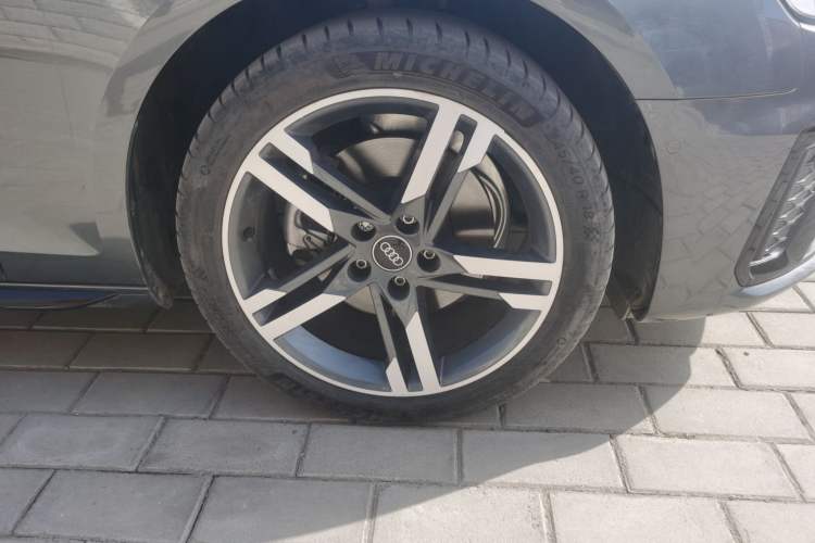 Used Audi A4L 2022 40 TFSI Luxury Dynamic Model