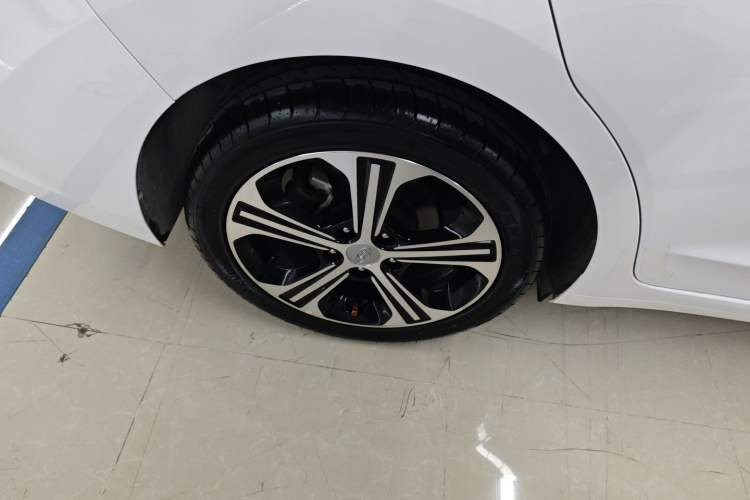 Used Hyundai Elantra (6th Generation / Lingdong) 2018 1.4T Dual-Clutch Xuan Dong · Dynamic Edition Right Rear Wheel Hub