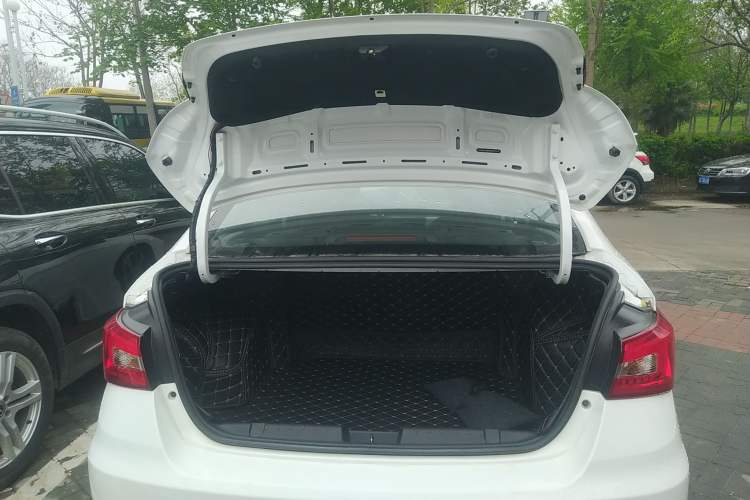 Used Chery Arrizo 5 2019 Facelifted PRO 1.5L Manual Youth Edition China VI Standard Trunk